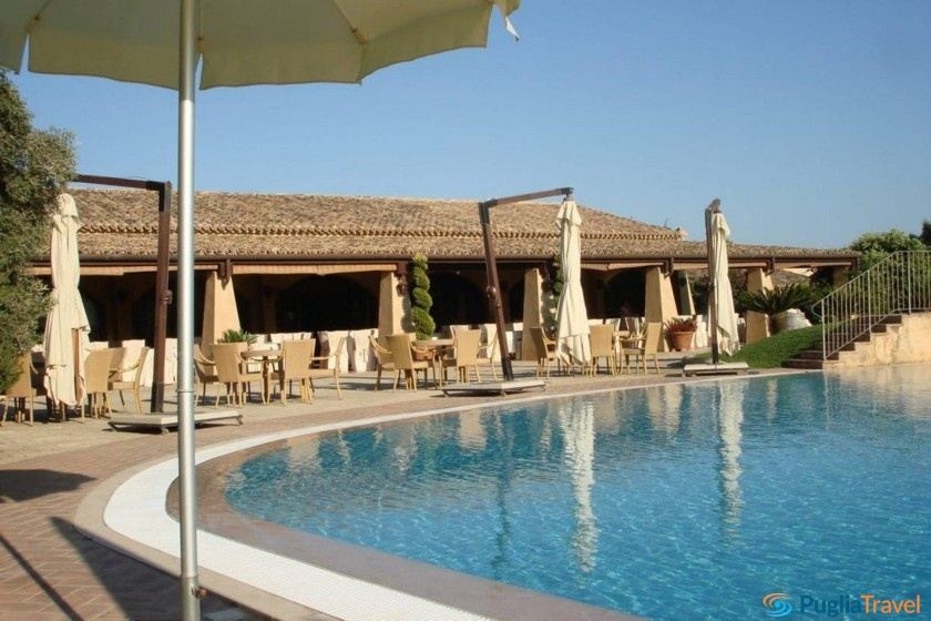 Borghetto Beach Club Resort