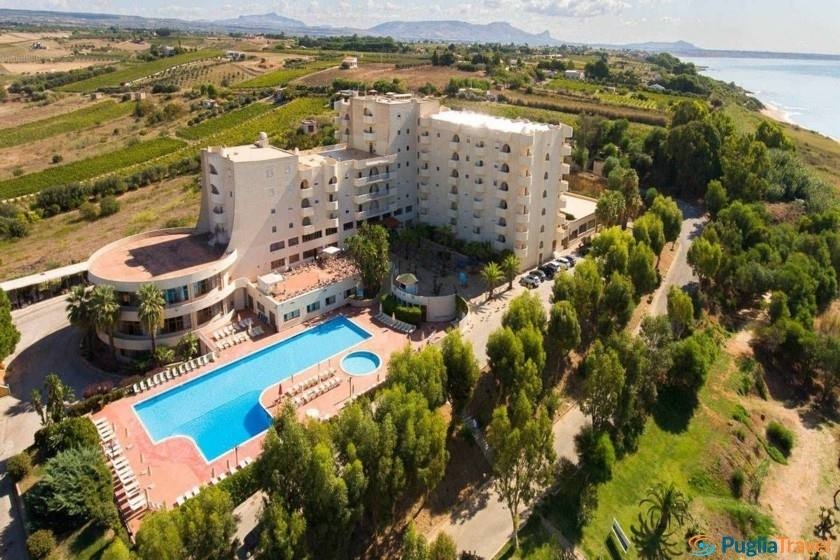 Paradise Beach Resort