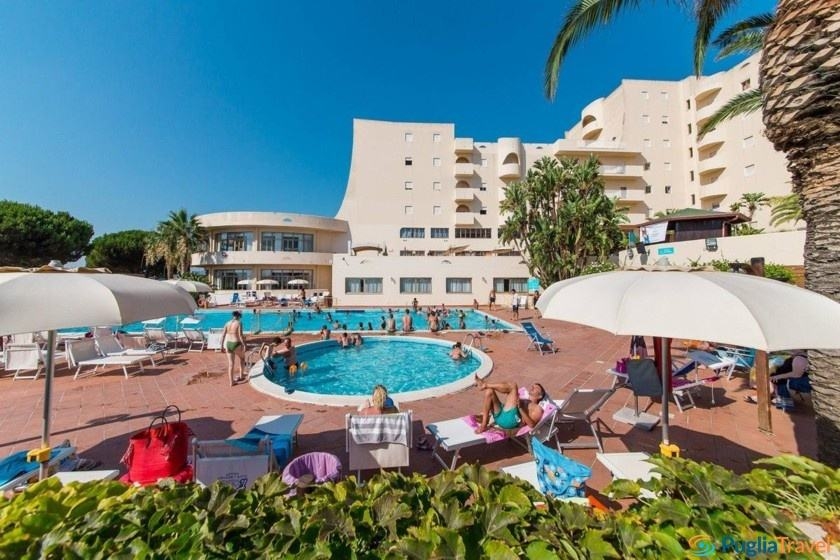 Paradise Beach Resort