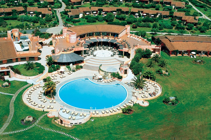 Sant’Elmo Beach Hotel